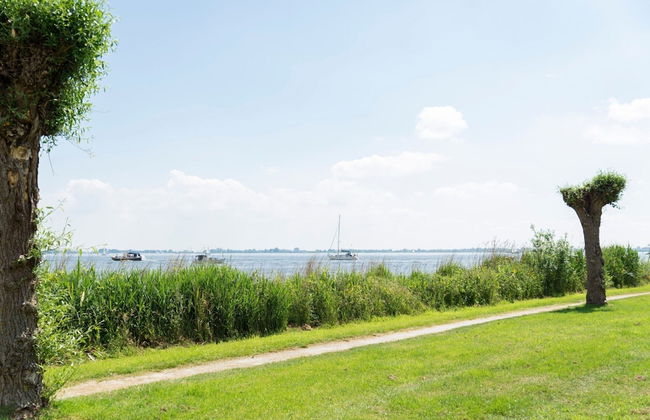 Houseboat Sneekermeer With Sun Deck - Foto 24