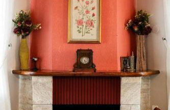 Red Roses-Traditional House - Photo 11