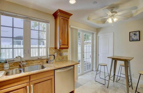 Private Patio Cali King Bed Walk to Las Olas - Foto 8