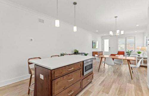 Steps From Beach & Boardwalk, Ocean Views with 5 Decks, 3 Cars - Foto 4