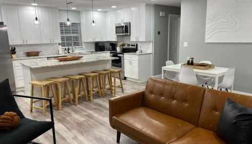 Kid-friendly Home w Pool & BBQ - Photo 5, stove, dishwasher, pet friendly, toaster