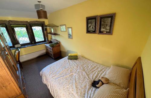 2 Bed Cottage - Sleeps 4 - Pets - Parking - Photo 8