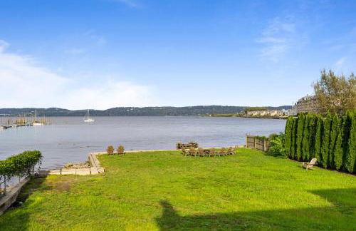 Piermont Waterfront Villa with Hot Tub - Photo 54