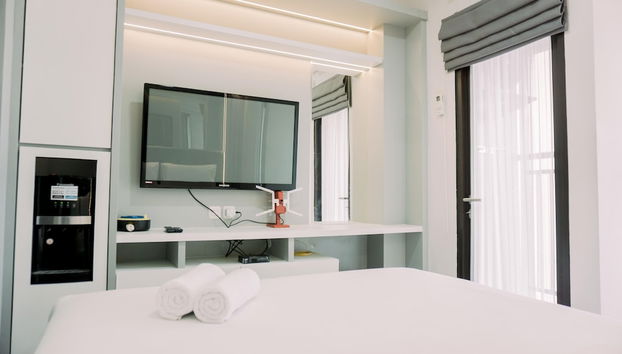 Restful And Well Furnished Studio Transpark Bintaro Apartment - Foto 4, Habitación
