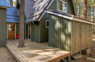 Spring Home 6 - Cozy 4BR Cabin in Black Butte Ranch w Fireplace - Foto 49