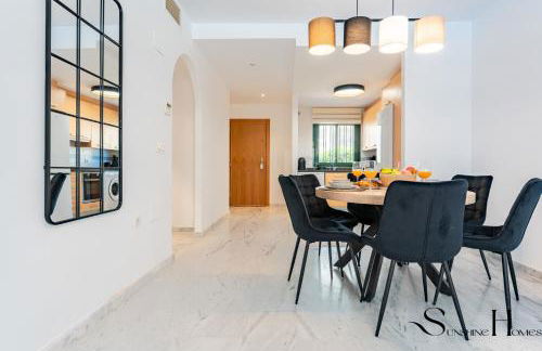 Elegant 2 Bed 2 Bath Apartment, Pool, Views, Parking - Foto 13