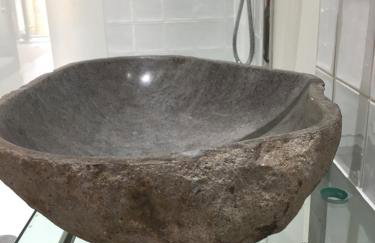 Ocean Drive Deluxe Apartment with complimentary Day Time Beach hut - Foto 36