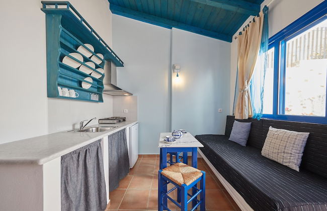 Kerame Studios - Photo 25