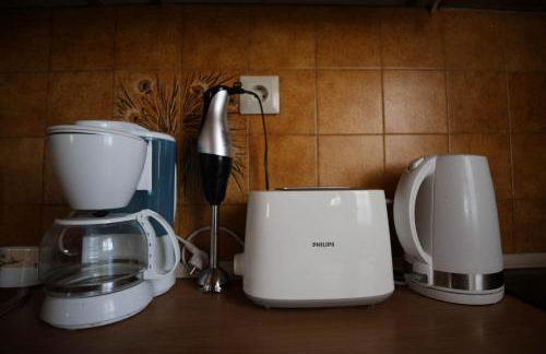 Peach Pine House - Escape Near City, Beach and Athens Airport - Foto 32