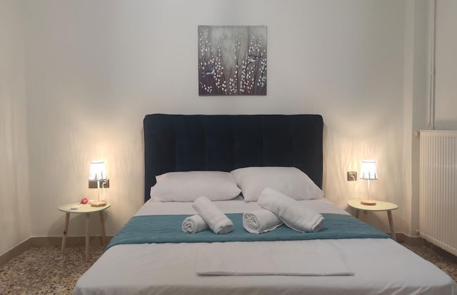 City Apartment w 3 BR Spacious Yard - Photo 3