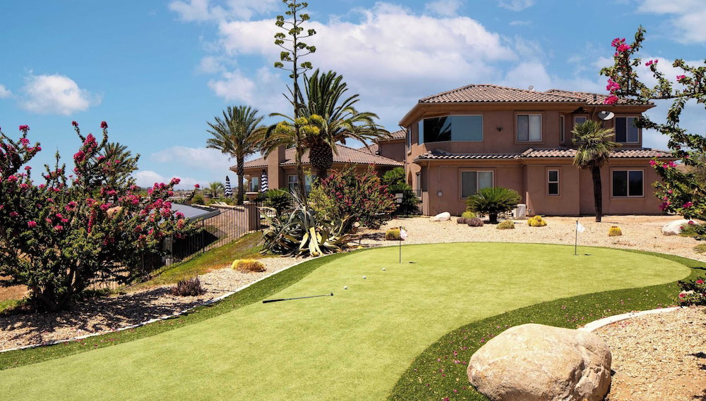 Sangiovese By Avantstay Spectacular Estate w/ Pool, Hot Tub & Putting Green - Foto 1, Interior