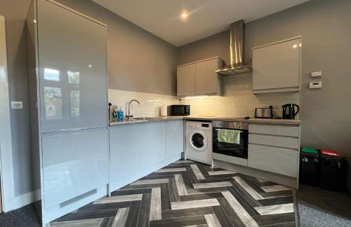 1 bed Apt close to Leeds Arena Sleeps up to 4 people F3 - Photo 10