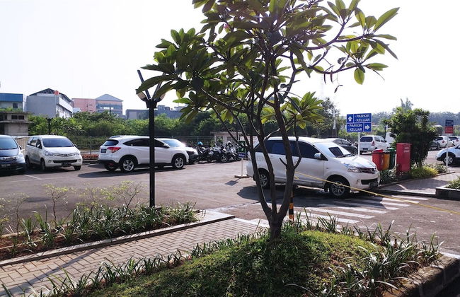 Best Price Green Pramuka Apartment - Foto 27