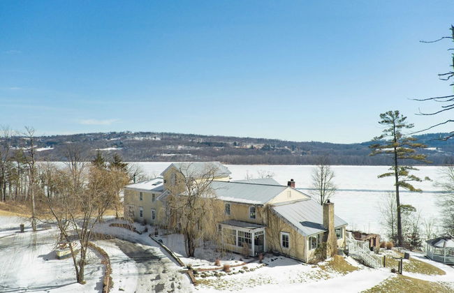 River House by Avantstay Historic & Secluded Estate on the Hudson River w/ Pool Sleeps 24! - Foto 54