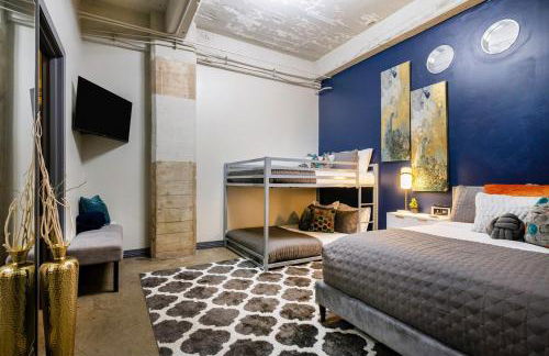 Chic Downtown Industrial loft - Foto 24