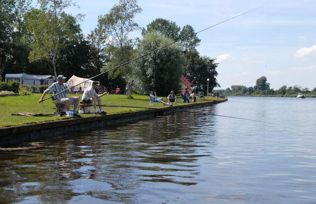 Chalet in Groningen With Spacious Veranda - Foto 29