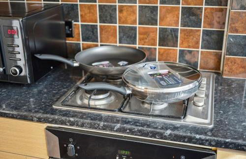 house in Heald Green village - Photo 24