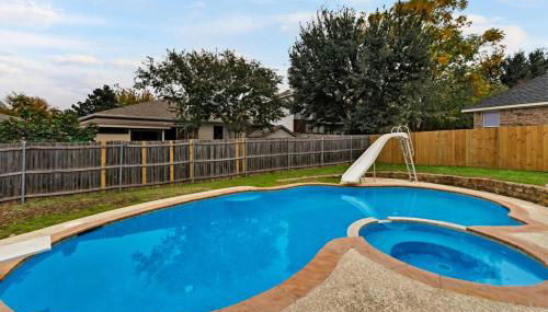 4 BR w/ Pool 10 min to Six flags, AT&T Stadium & Glode Life Park - Foto 5