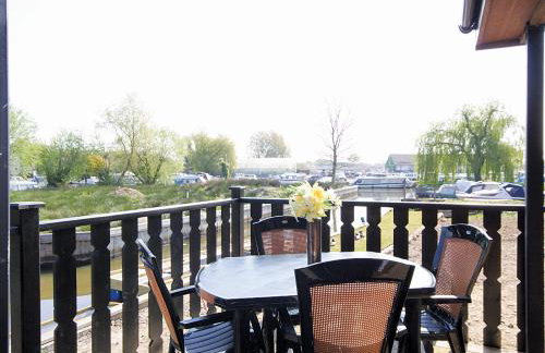 Nautical Nook - Photo 6