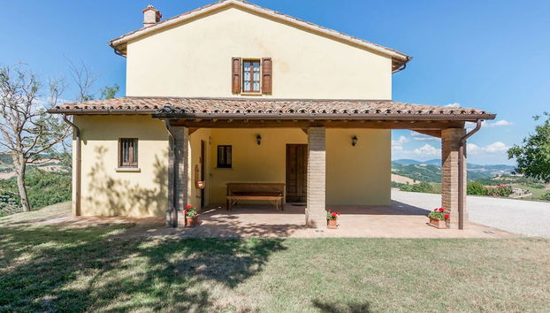 Holiday Home in Urbania With Hill Views - Foto 2, Imagen principal