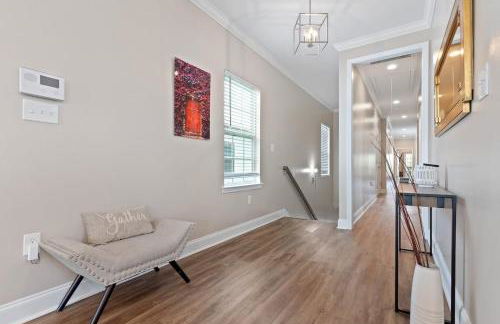 Mid-City 4BR w Pool & Balcony Near Streetcar & FQ - Foto 10