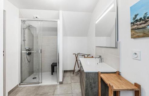 Gorgeous Home In Saint-Méloir-Des-Ondes - Foto 18