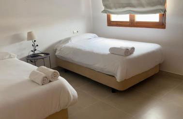 Agradable Villa con piscina y vistas al mar - Photo 37