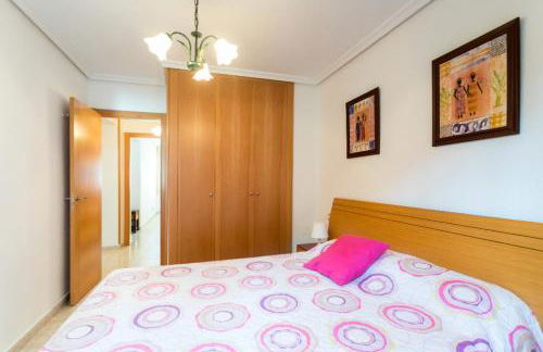 Beachside Apartment with Beautiful Sea Views - Photo 3