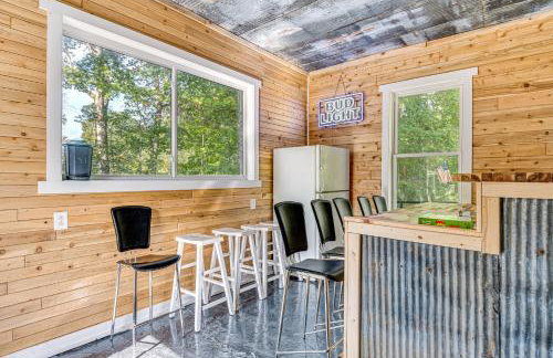 Lake Escape with Hot Tub and Docks in Hope! - Foto 26