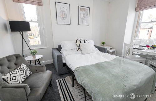 The Westborough Nook by Grandeur Property - Photo 12