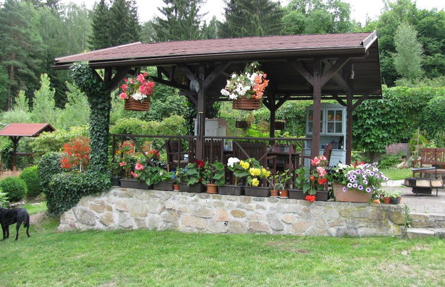 Modern Apartment in Carlsbad With Garden - Photo 5