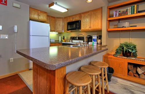 Amazing view, location, ski back trails, sports center, pool Highridge B4 Highridge - Foto 46