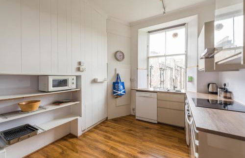 3 bed overlooking meadows park - Foto 13