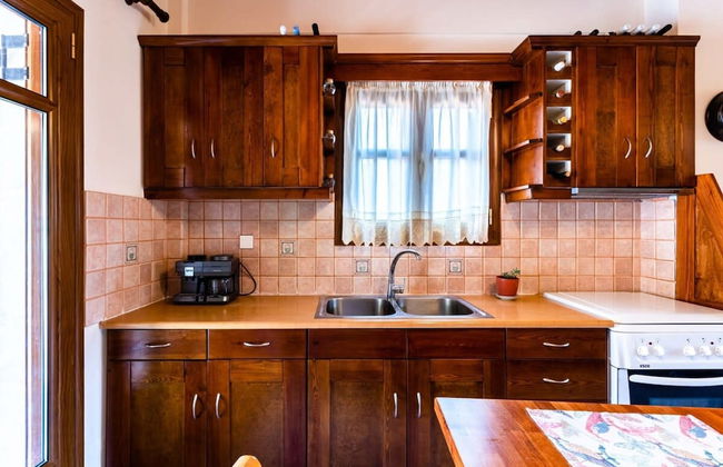 Stemnitsa Stone Residence - Comfy Mountain Getaway - Foto 11