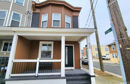 The Row House- Modern, Stylish and Newly Updated! - Foto 32