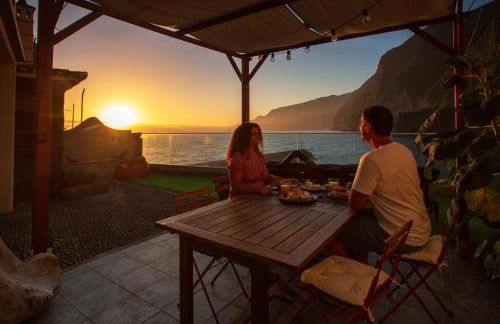 Madeira Black Sand House by Stay Madeira Island - Foto 14