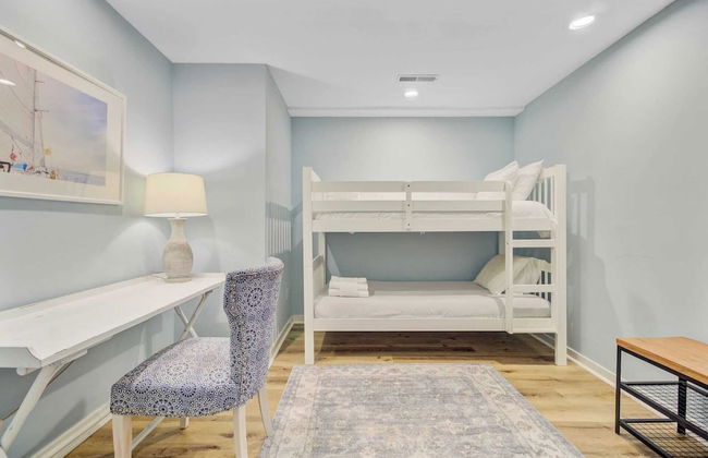 Lighthouse by Avantstay Beachfront View Home w/ Pool Table & Ping Pong - Foto 48