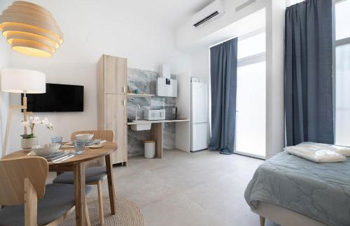 UY - Loft Valencia Acogedores y modernos estudios cerca de la estación Joaquín Sorolla - Photo 5