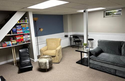 Luxurious 1875 centrally located Canton Akron home, expansive primary & sunset view - Foto 35