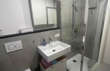 Neubauwohnung mit großem Balkon - Foto 8