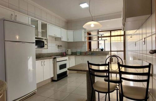 Apartamento 3 quartos, com sacada e área externa! - Foto 9