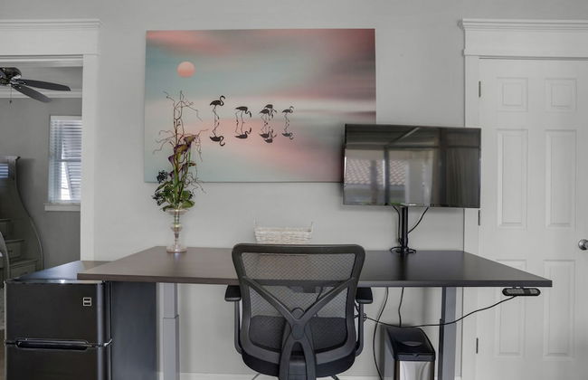 4BR Home, Private Pool, Steps From Beach, Minutes to Top Attractions - Foto 50