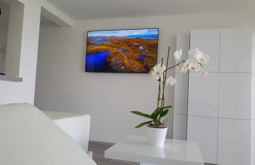 Pool and Jacuzzi Luxury Apartments - Foto 7