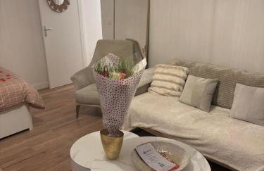 Le Cocon - Paris - Netflix - Parking - Foto 2