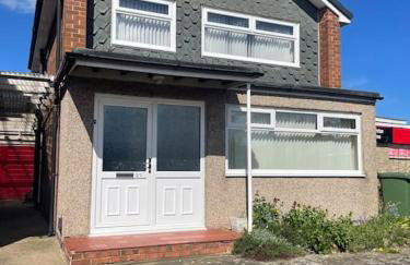 LeeVal Detached House parking - Foto 1