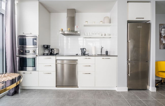 Maple Leaf Square - Photo 49