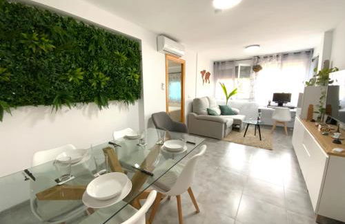 ¡Cómo en casa! Precioso apartamento en Almería - Foto 2