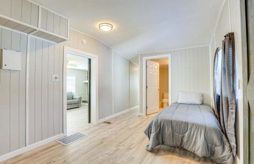 Sun-Soaked Okeechobee Retreat with Canal Views! - Foto 10