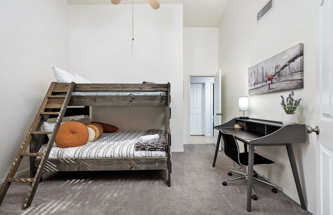 Bella Vista by Avantstay Pool w/ Waterslide - Photo 25