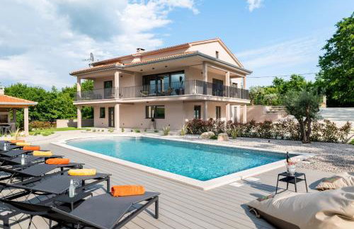 Luxury Villa Santa Cruz with XL pool and Jacuzzi - Photo 23